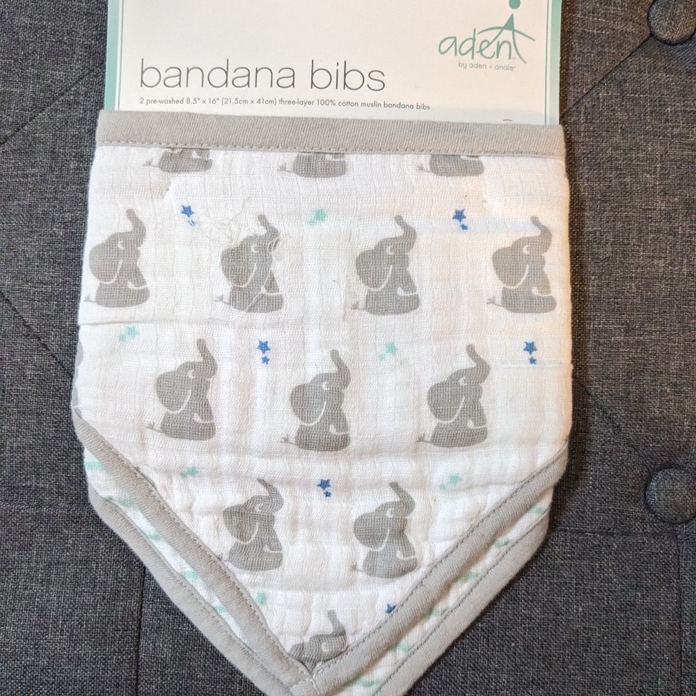 Aden and Anais Bandana Bibs Set of 2 Baby Star Elephant Gray Green Unisex